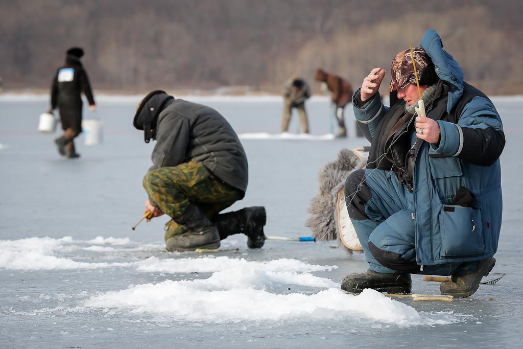 Pesca de inverno em águas paradas: onde os peixes mordem com mais frequência